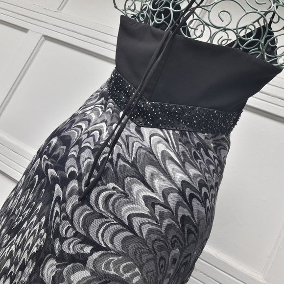 Laundry by Shelli Segal Dresses for Date Night NWT - Picture 4 of 16